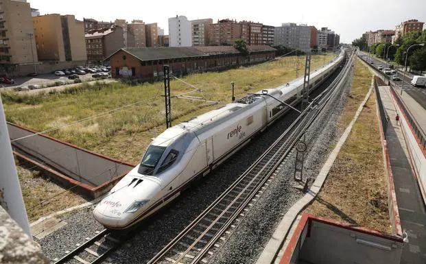 Inauguración de la línea de alta velocidad a Palencia y León en la estación de Palencia. 