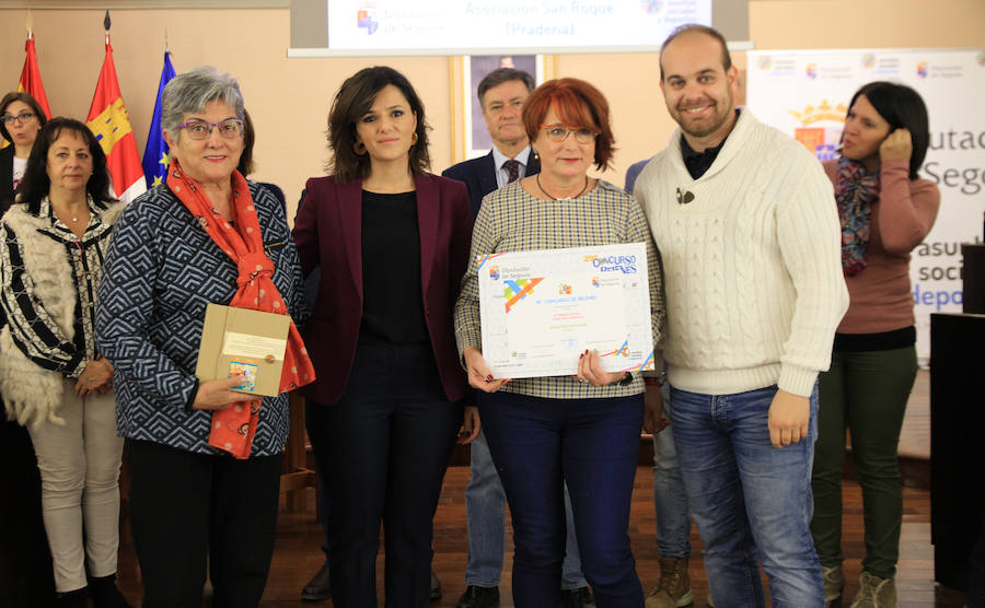 Fotos: Entrega de premios del concurso provincial de belenes.