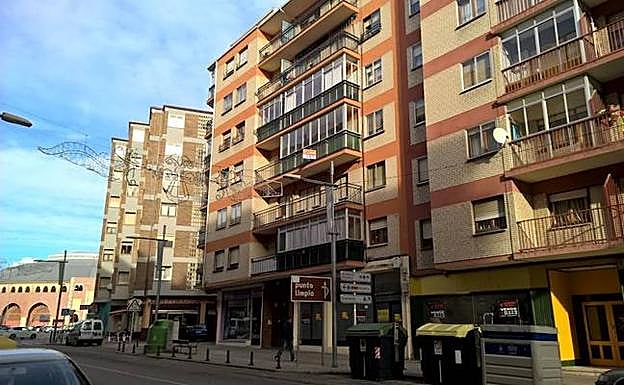 Calle en la que vivían los jugadores de la Arandina acusados. 