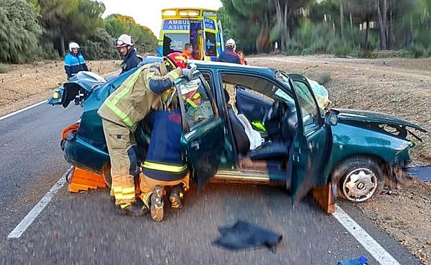 Los bomberos de Valladolid excarcelan a la mujer. 
