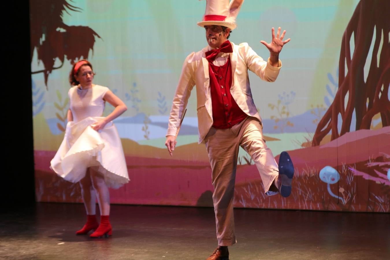 El clásico de Lewis Carrol es la última propuesta para público familiar de la compañía vallisoletana que estrena este domingo en la sala Concha Velasco