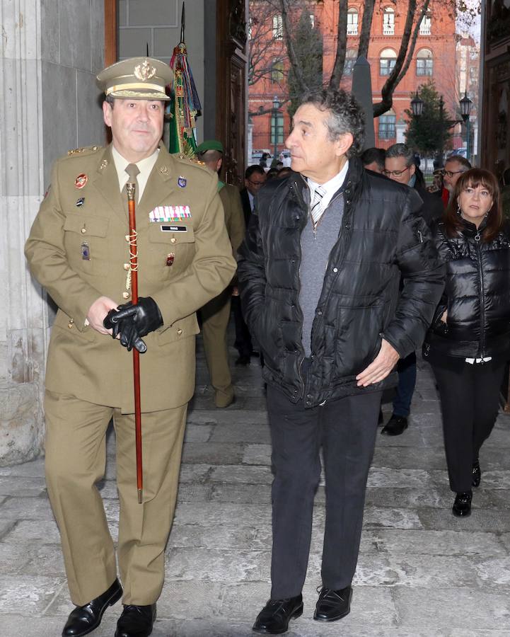 El Ejército de Tierra dedicó hoy su arriado solemne a los medios de comunicación con motivo de su patrón, San Francisco de Sales, que se celebra mañana, 24 de enero