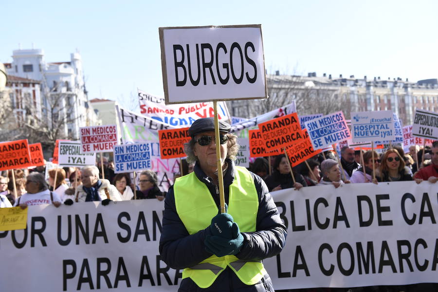 Fotos: Manifestación en Valladolid en defensa de la sanidad pública de Castilla y León