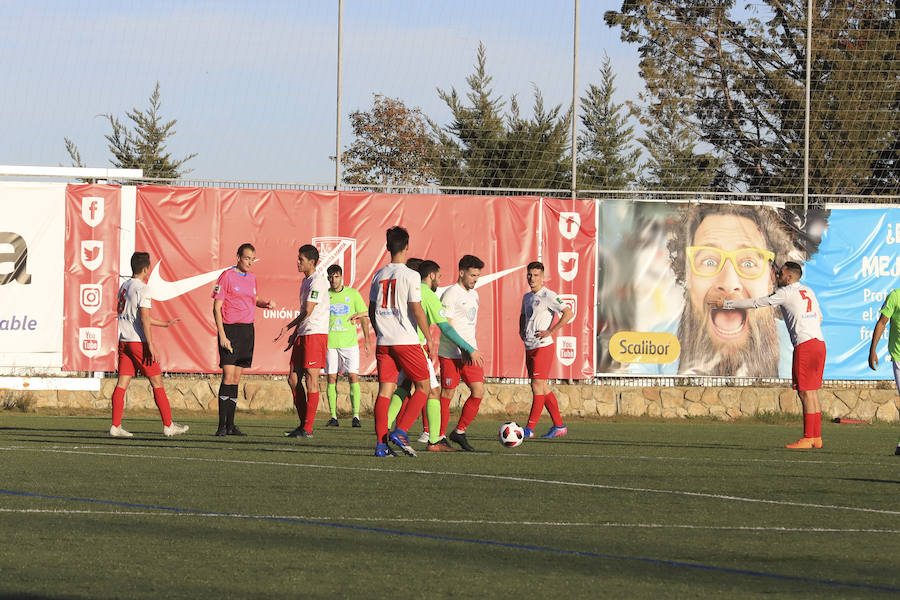 Fotos: Partido entre el Santa Marta y el Almazán