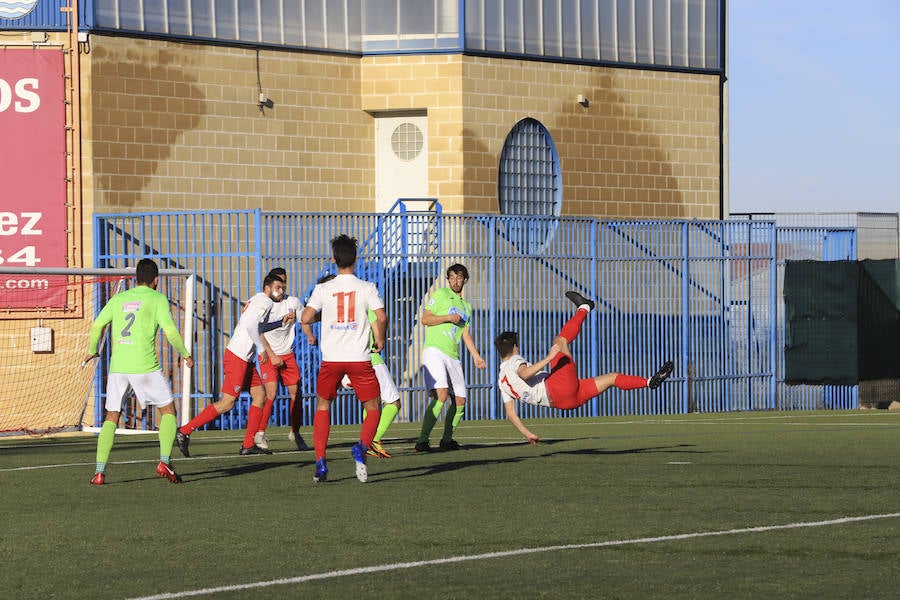 Fotos: Partido entre el Santa Marta y el Almazán