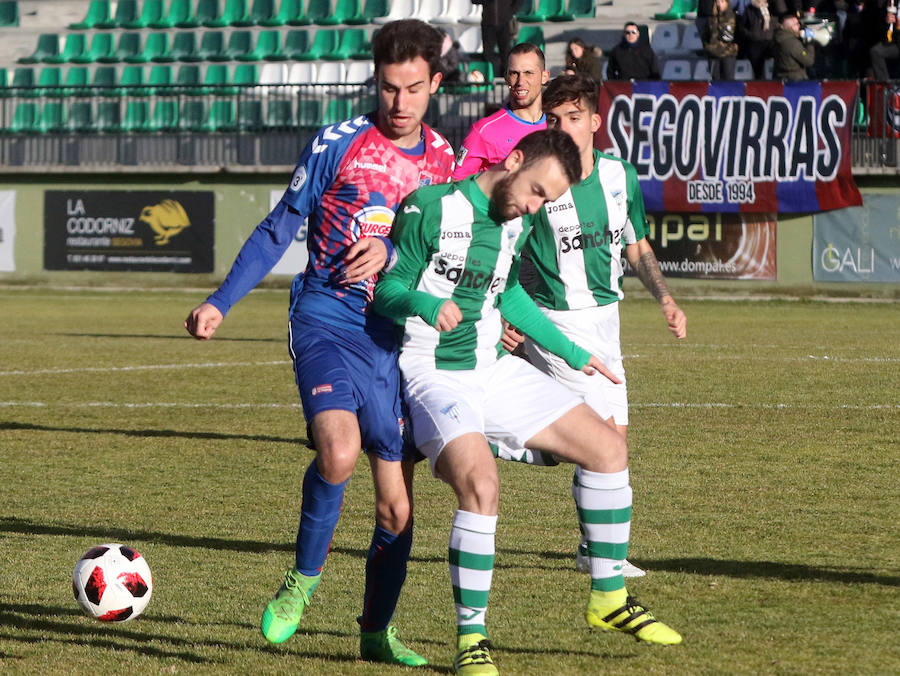 Fotos: Victoria de la Gimnástica ante la Cebrereña (2-0)