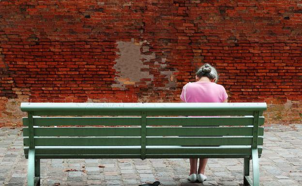 La soledad, el problema «invisible» de los mayores