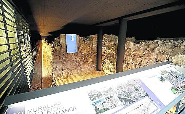 Interior del nuevo centro de interpretación de los recintos históricos, ubicado en la Cuesta de Carvajal e inaugurado el viernes