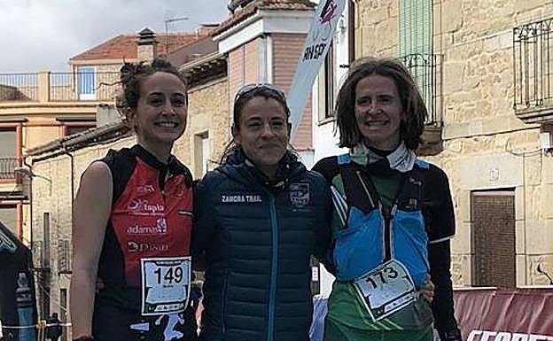 Ganadoras del Mini Trail. 