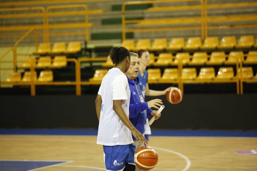 Fotos: Primer entrenamiento de Miguel Ángel Ortega al frente del CB Avenida