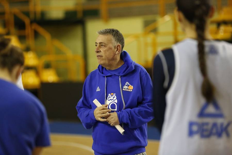 Fotos: Primer entrenamiento de Miguel Ángel Ortega al frente del CB Avenida