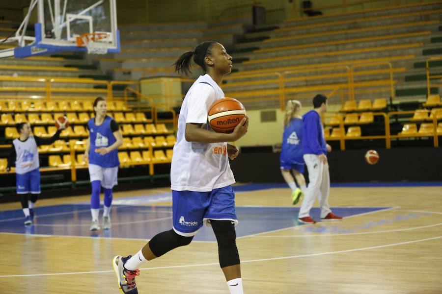 Fotos: Primer entrenamiento de Miguel Ángel Ortega al frente del CB Avenida