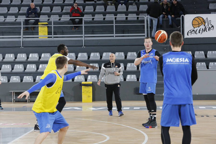 Fotos: Primer entrenamiento de Carles Marco con el Chocolates Trapa