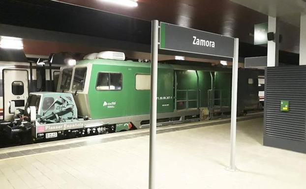 Vehículo que ha realizado las pruebas de auscultación geométrica en el tramo entre Zamora y Pedralba de la Pradería. 