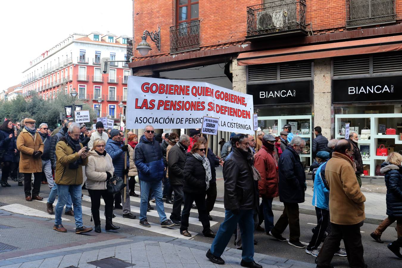 Fotos: Manifestación en Valladolid por las pensiones