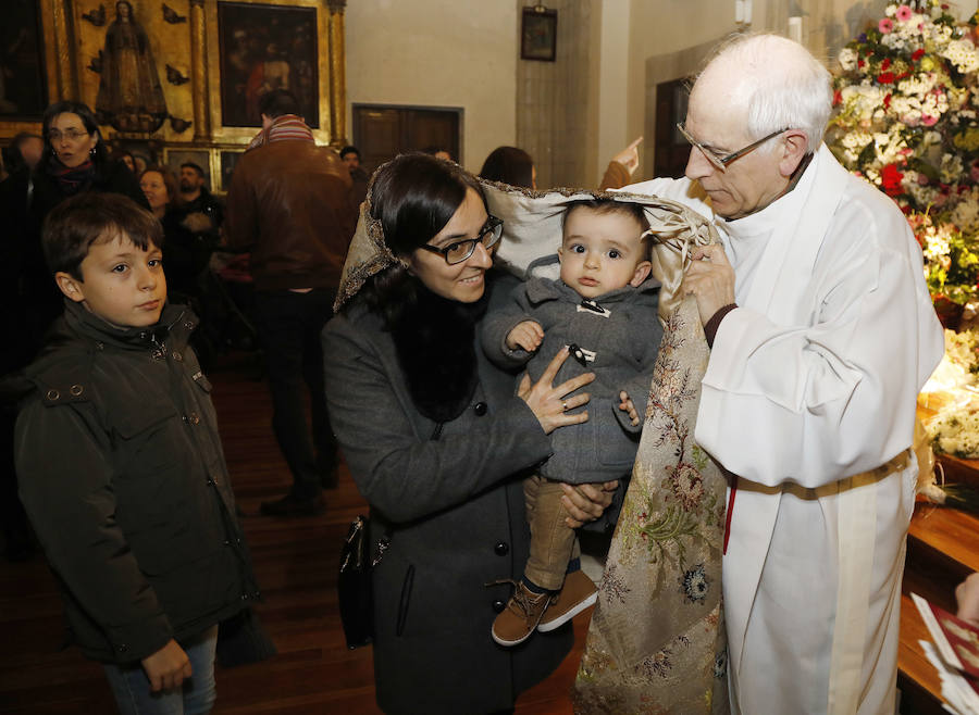 Fotos: Bendición bajo el manto de la patrona