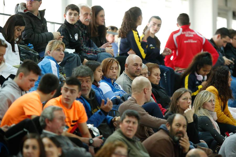 Fotos: El Provincial de pista cubierta en Salamanca llena la Gil Pérez (4/4)