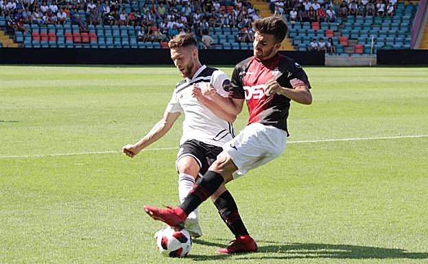 Acción de la primera vuelta ante el Adarve en el Helmántico.