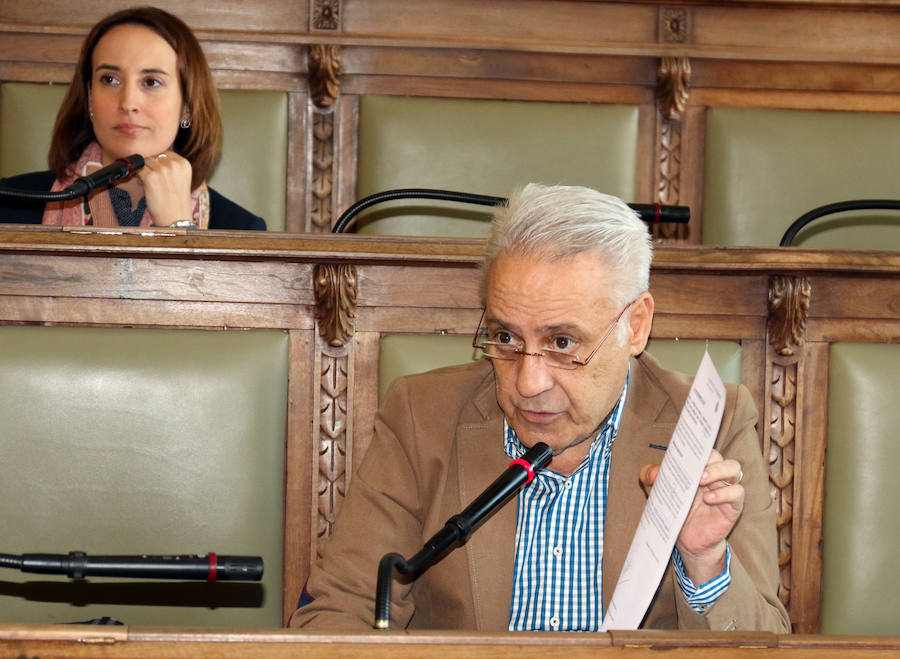 Fotos: Pleno del mes de febrero en el Ayuntamiento de Valladolid