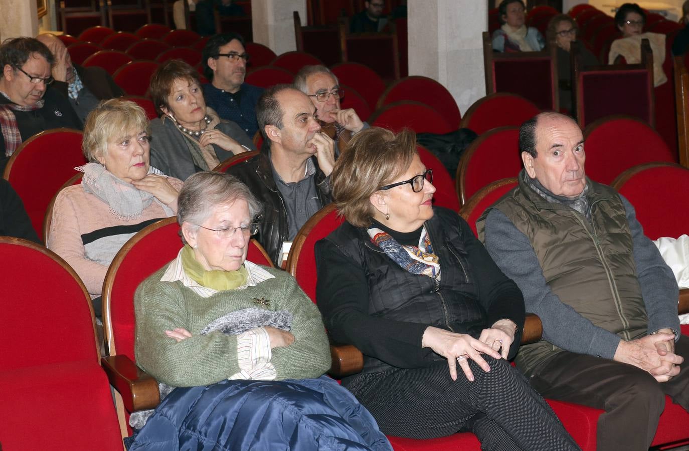 El poeta y traductor presentó su último libro 'Y de pronto, Rimbaud' en la sede de la Academia de Bellas Artes de la Purísima Concepción