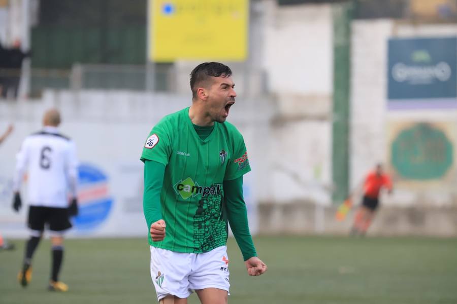 Fotos: El CD Guijuelo se impone al Salamanca CF por la mínima (1-0)