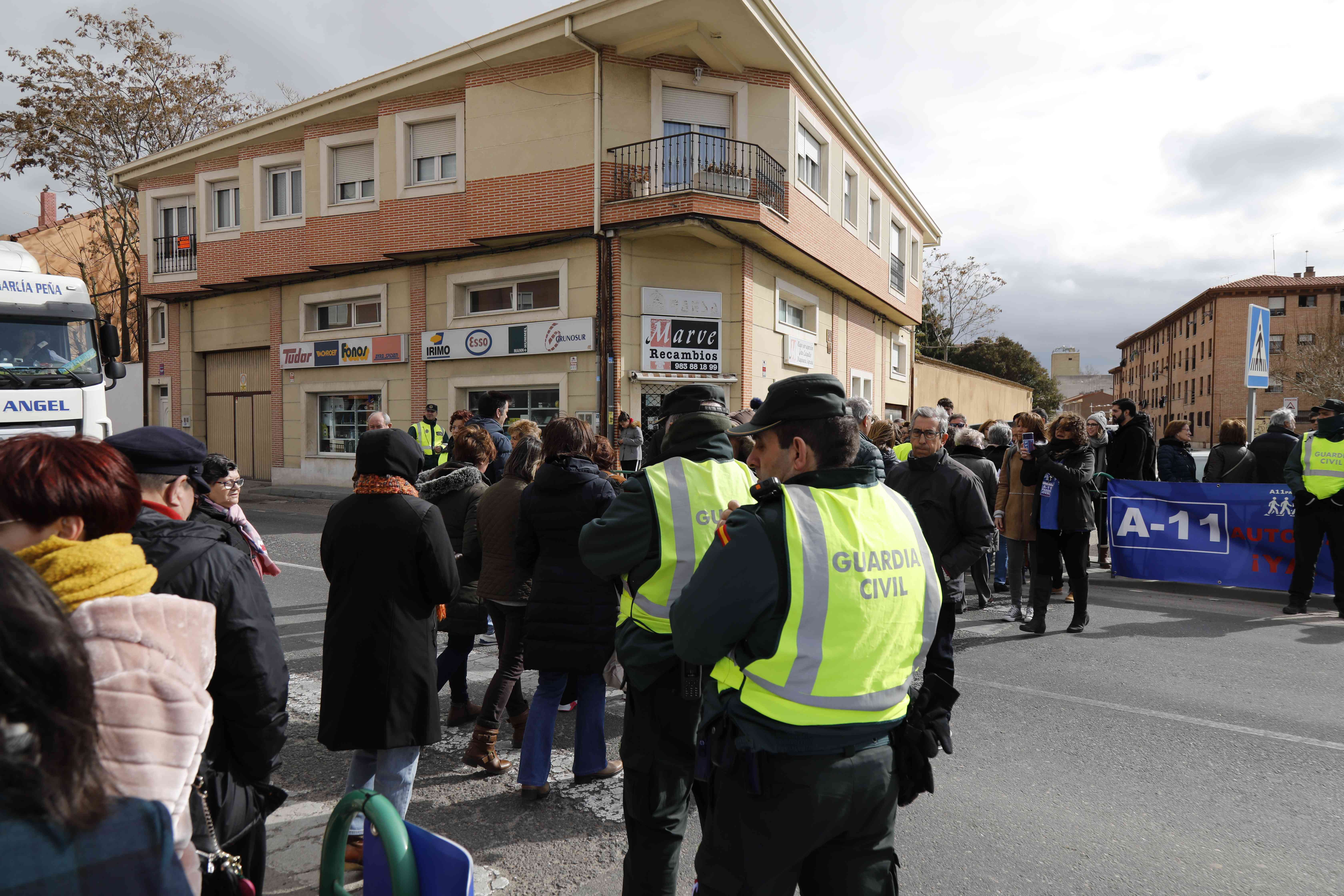 Fotos: Nueva concentración en Peñafiel para reclamar la construcción de la Autovía del Duero