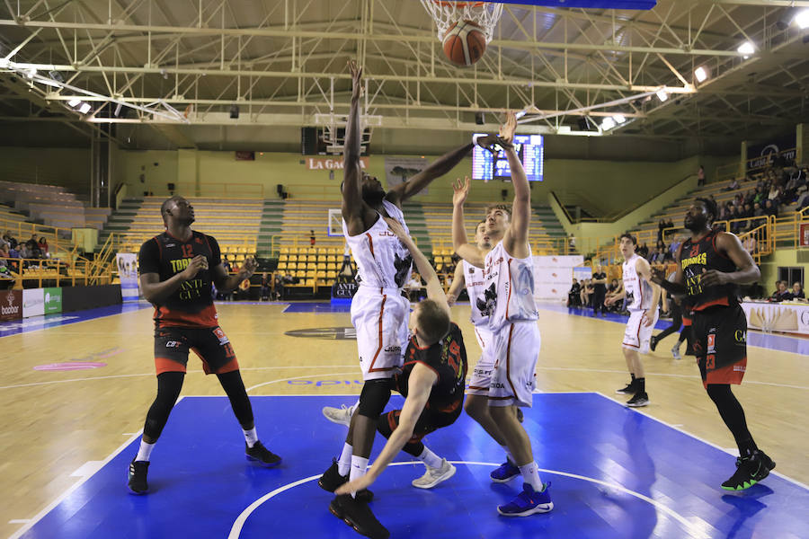 Fotos: CB Tormes vs Juaristi (40-71)