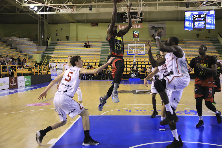 Fotos: CB Tormes vs Juaristi (40-71)