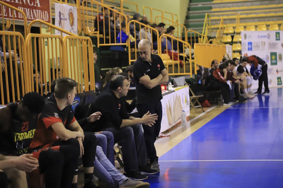 Fotos: CB Tormes vs Juaristi (40-71)