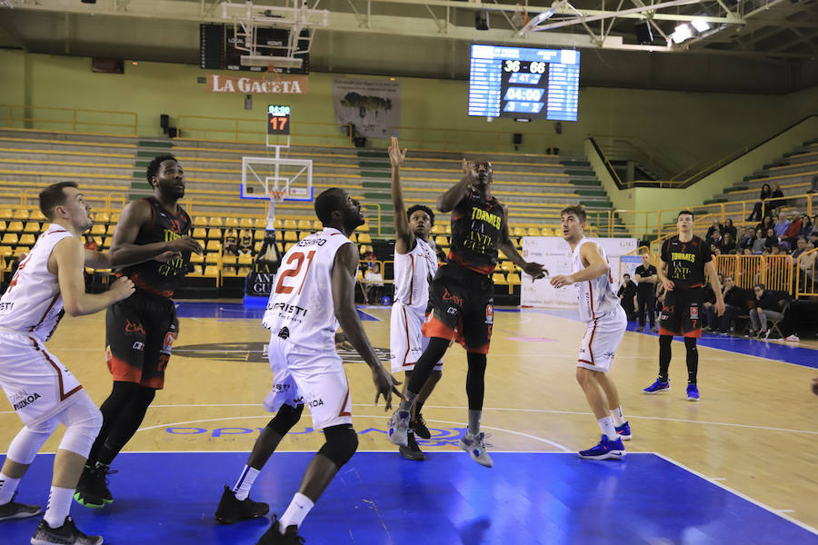 Fotos: CB Tormes vs Juaristi (40-71)
