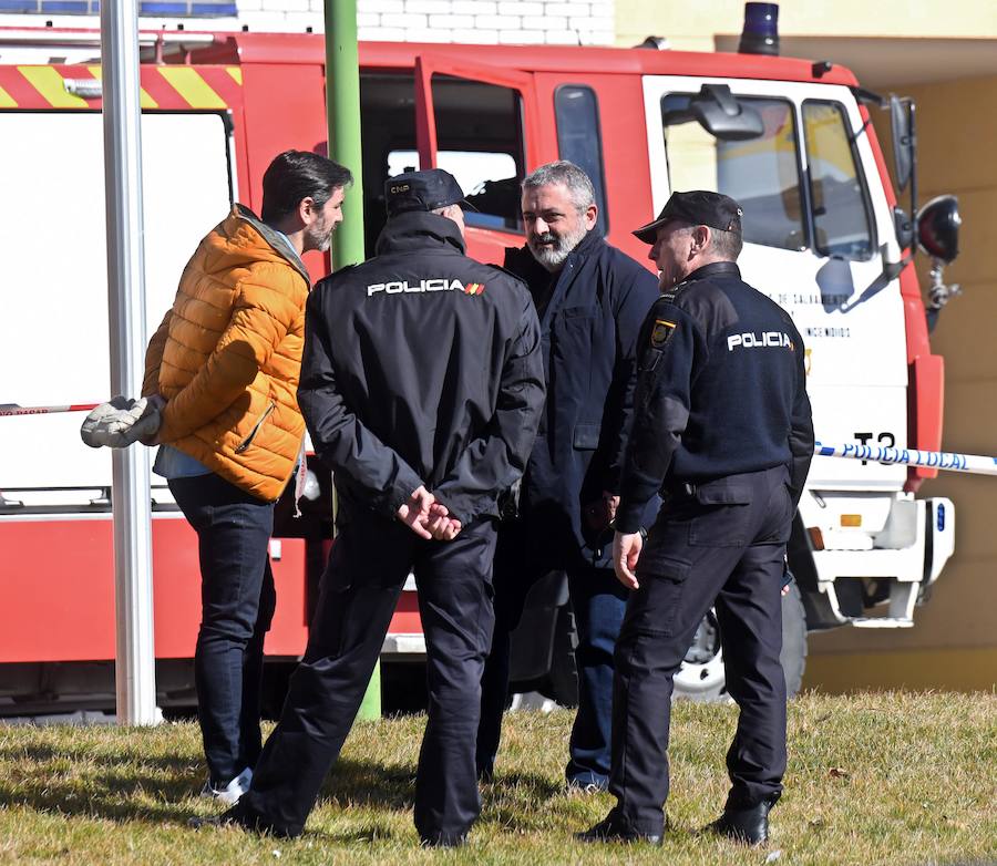 Una explosión en la calle Modesto Circuelos de la Barriada de San Juan Bautista de Burgos ha dejado, al menos, un fallecido.