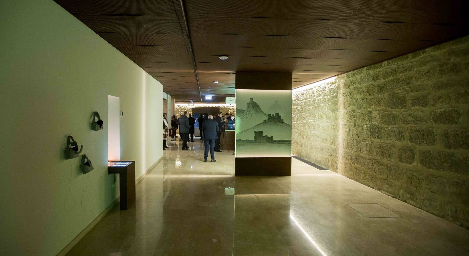 La Diputación de Valladolid destina 2,25 millones a recuperar la fortaleza 'mágica' para convertirla en referencia nacional y europea : en el castillo de los castillos