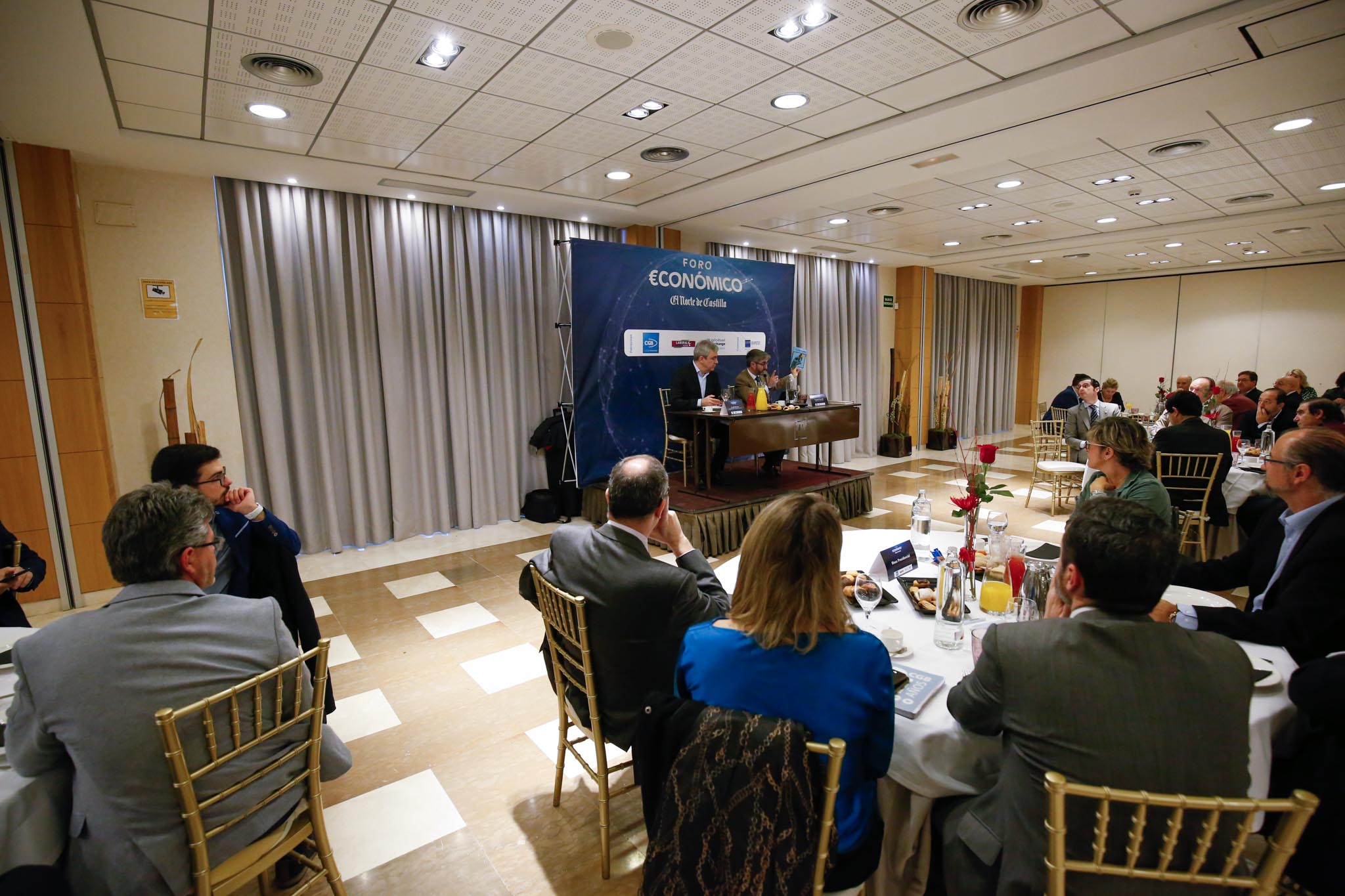 El candidato de Ciudadanos al Parlamento Europeo advierte sobre el «peligro serio» de los populismos para España y para la propia supervivencia de la Unión Europea