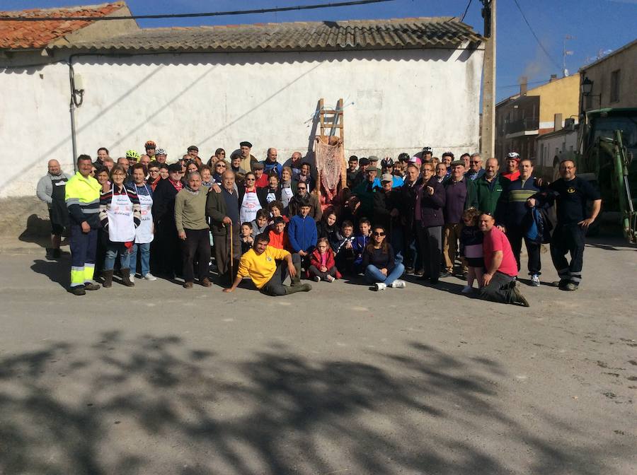 Fotos: Robladillo celebra su tradicional matanza