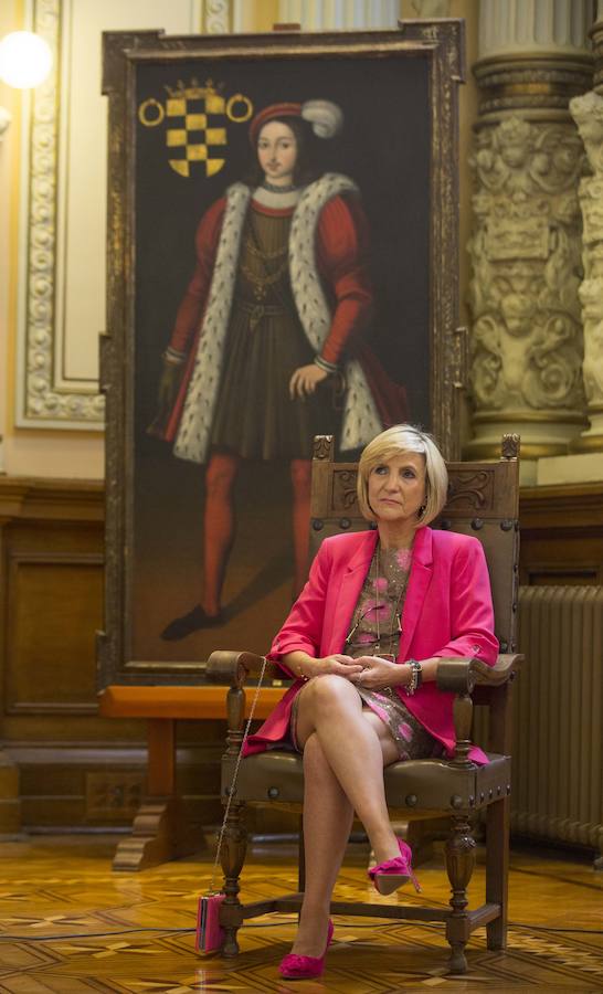 Fotos: La doctora Verónica Casado, nueva hija predilecta de Valladolid