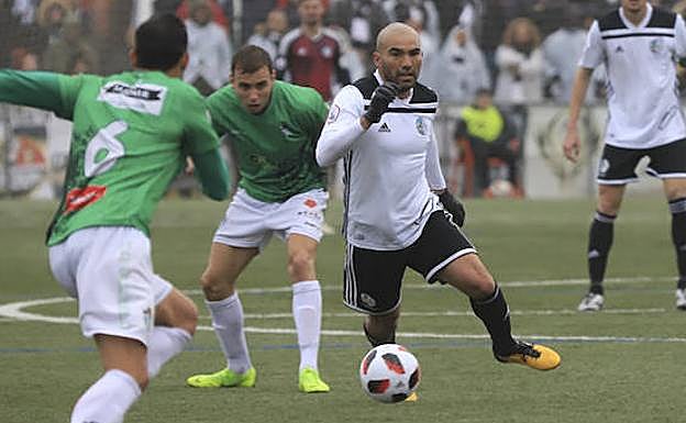Jehu Chiapas en el derbi ante el Guijuelo. 