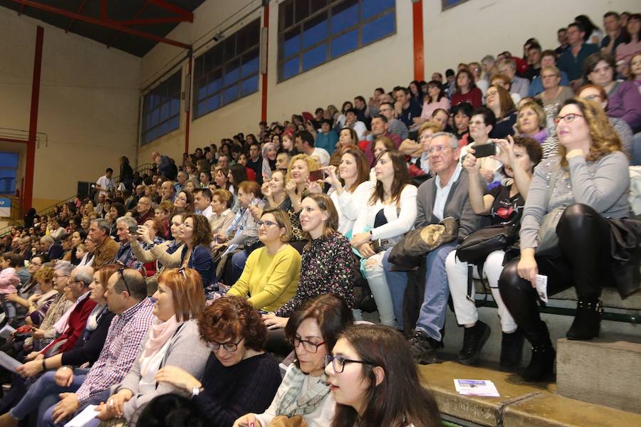 Fotos: Festival solidario de Manos Unidas en Cuéllar