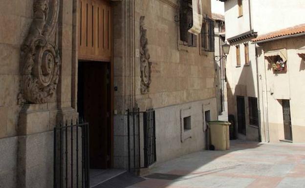 Edificio del Archivo de la Guerra Civil en la calle Gibraltar. 