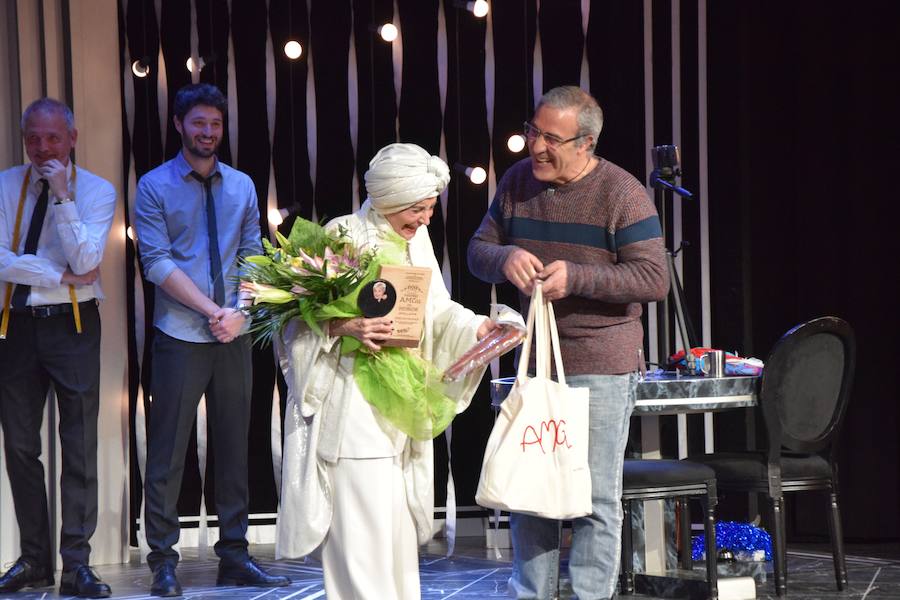 Fotos: Concha Velasco, premio AMGu de honor en Guardo