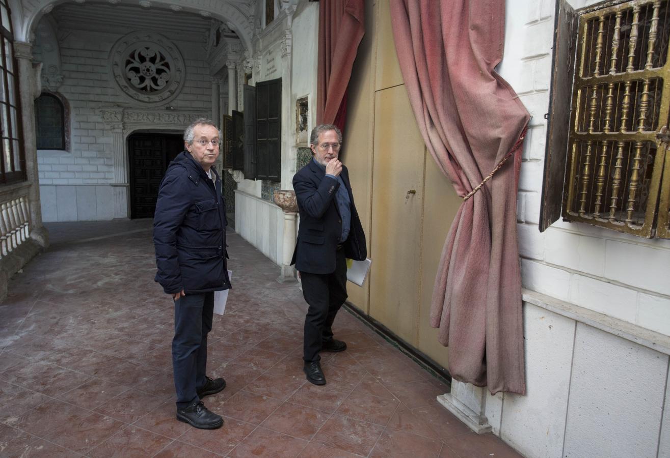 Visita del alcalde de Valladolid y los concejales al convento de Santa Catalina de Siena, adquirido por el Ayuntamiento.