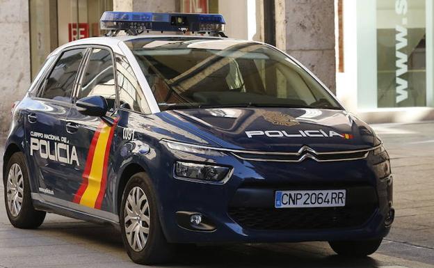 Un coche patrulla de la Policía Nacional