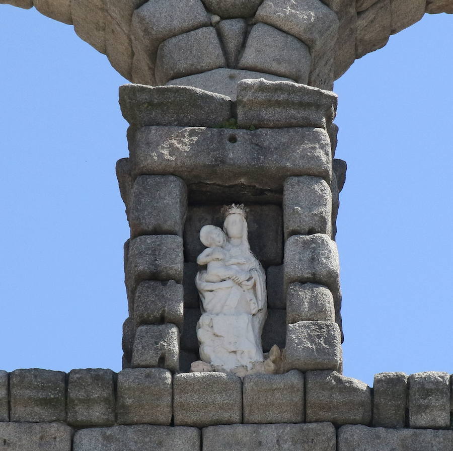 Virgen del Acueducto.