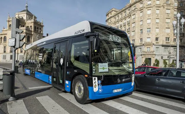 Presentación del nuevo bus eléctrico en Valladolid. 