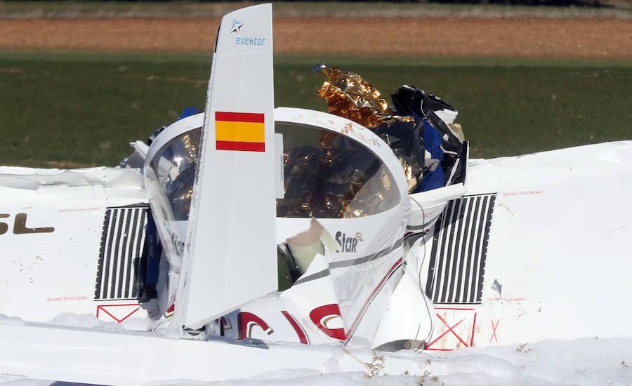Fotos: Dos fallecidos al estrellarse una avioneta en Corrral de Ayllón