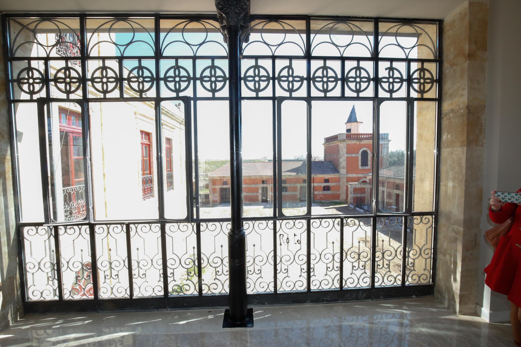 El complejo Granja Escuela del Centro Integrado de Formación Profesional Rodríguez Fabrés albergará a partir del próximo curso los ciclos de FP de Cocina, Restauración y Alojamiento, que se venían impartiendo en el edificio de la Fonda de la Vera Cruz, perteneciente al IES Vaguada de la Palma