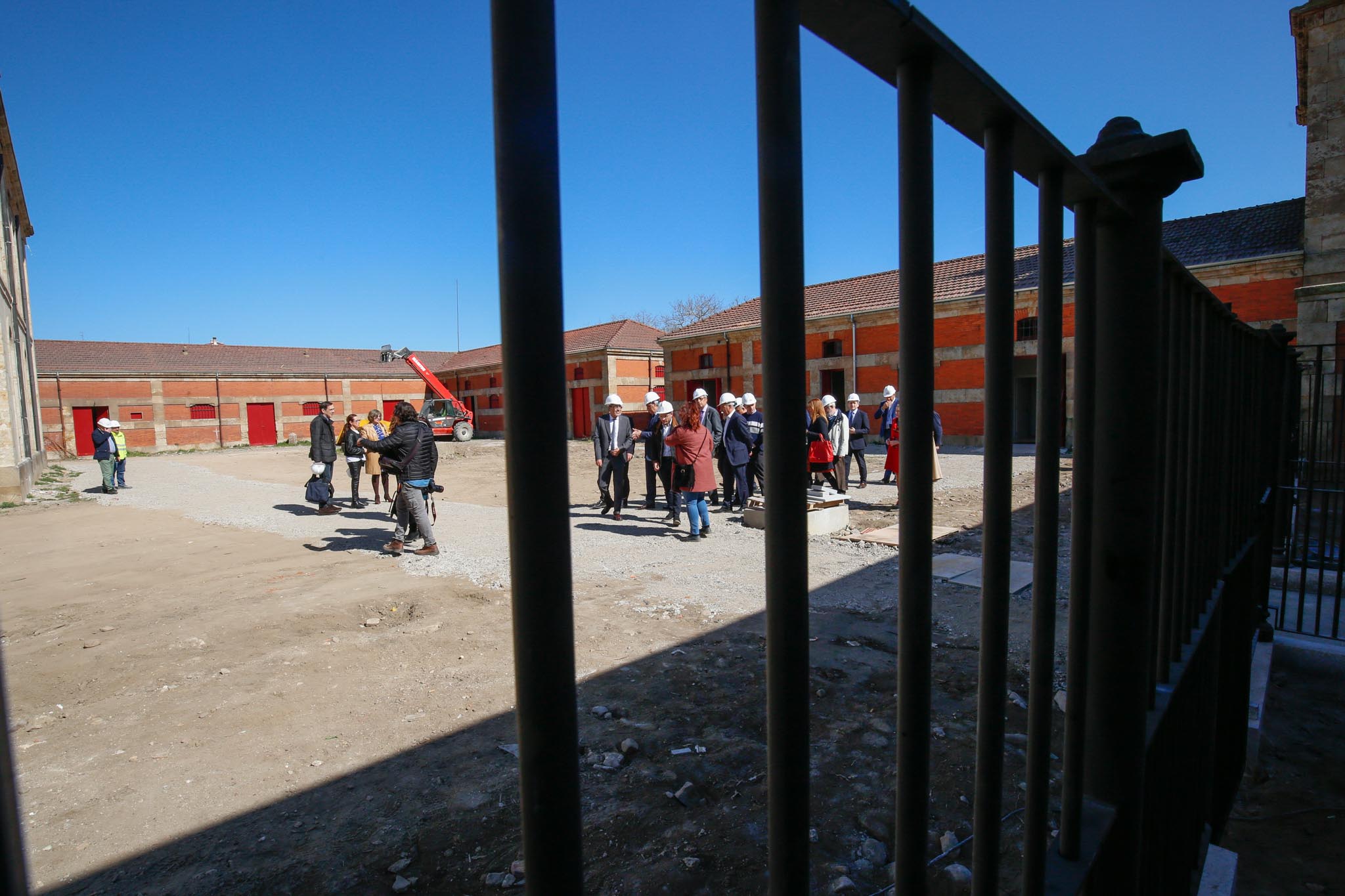 El complejo Granja Escuela del Centro Integrado de Formación Profesional Rodríguez Fabrés albergará a partir del próximo curso los ciclos de FP de Cocina, Restauración y Alojamiento, que se venían impartiendo en el edificio de la Fonda de la Vera Cruz, perteneciente al IES Vaguada de la Palma