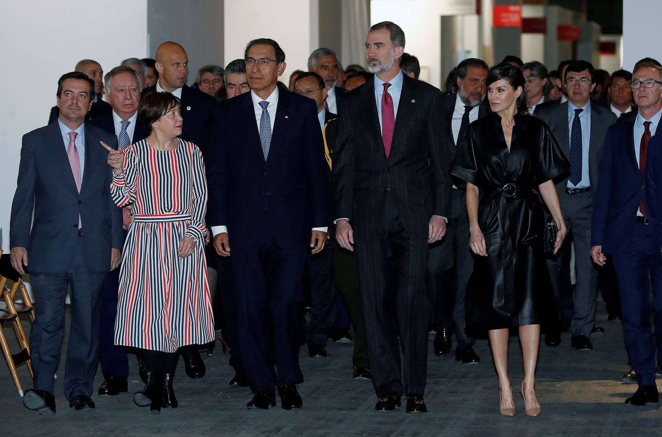 Don Felipe y doña Letizia asistieron hoy a la apertura de la Feria Internacional de Arte Contemporáneo ARCO en el recinto ferial IFEMA de Madrid, con Perú como país invitado en esta edición