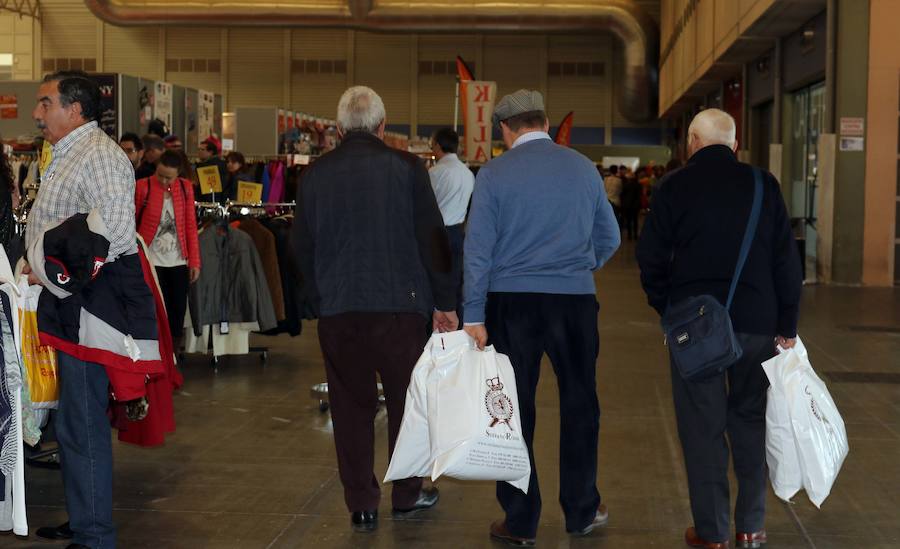 Fotos: Sábado en la Feria del Stock en Valladolid
