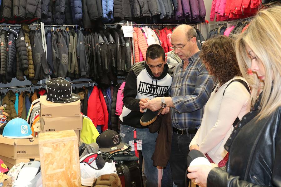Fotos: Sábado en la Feria del Stock en Valladolid