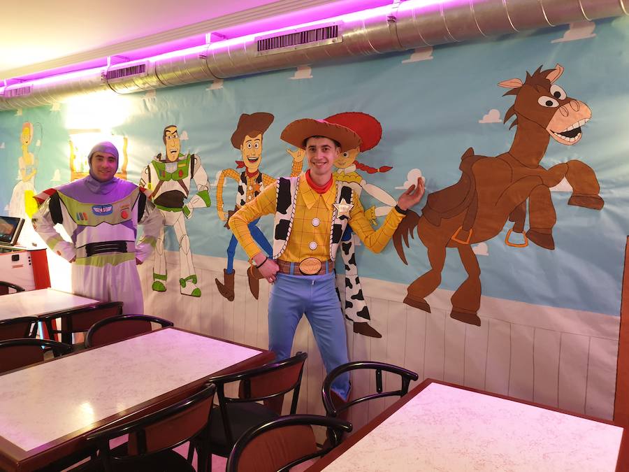 Fotos: Aguilar luce sus primeros y originales disfraces en el Carnaval de la Galleta